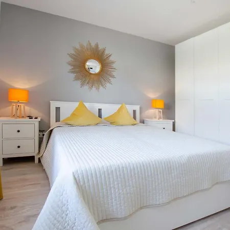 Clara Apartment *